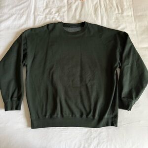 Brandy Melville Green Crewneck Sweatshirt